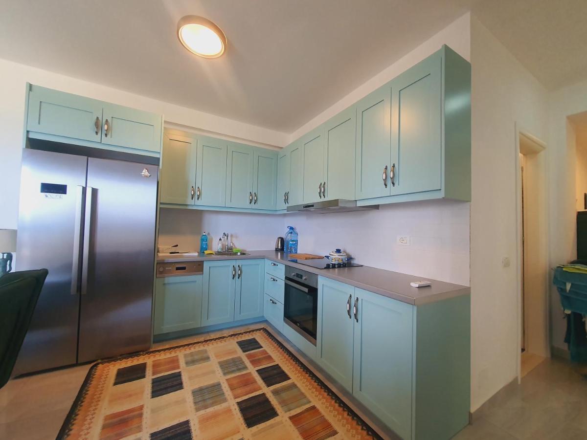 White Sidesea View Apartment Саранда Экстерьер фото