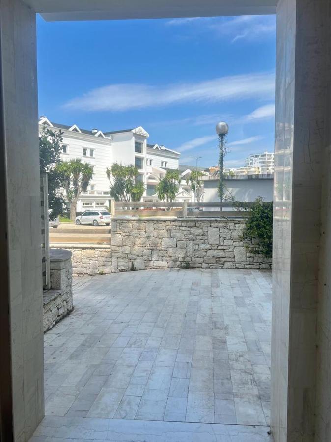 White Sidesea View Apartment Саранда Экстерьер фото